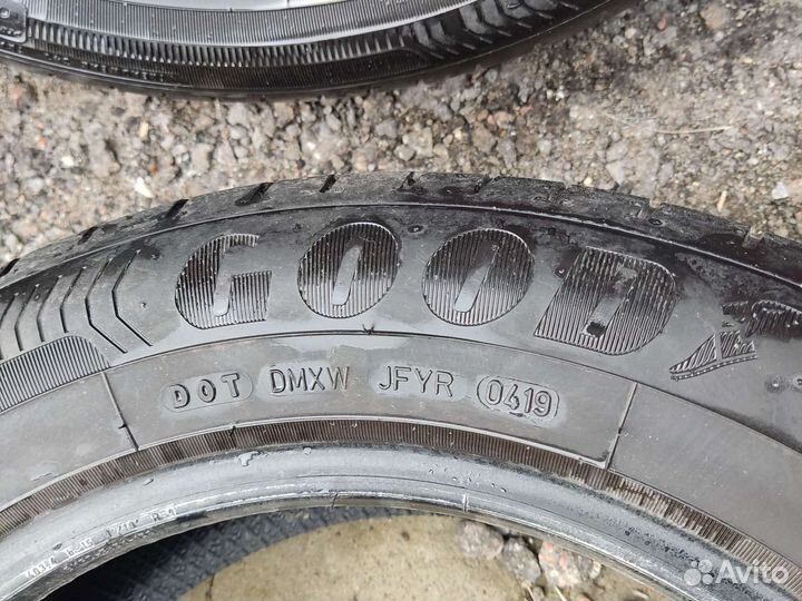 Goodyear EfficientGrip 205/60 R16 96H