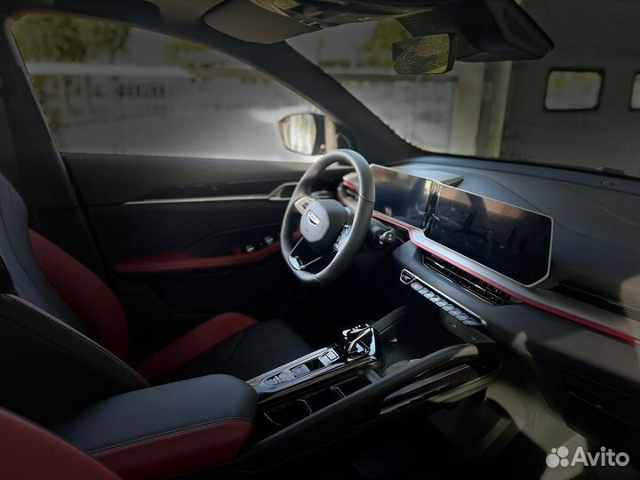 Geely Coolray 1.5 AMT, 2024