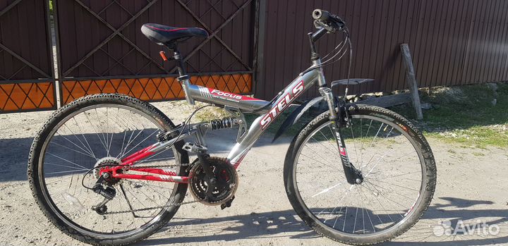 Велосипед,двухподвес Stels focus 26