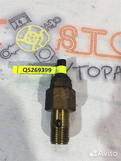 Датчик давления гур Toyota Mark 2 Qualis