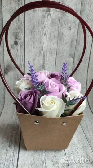 11 Роз из мыла в подарочной коробке