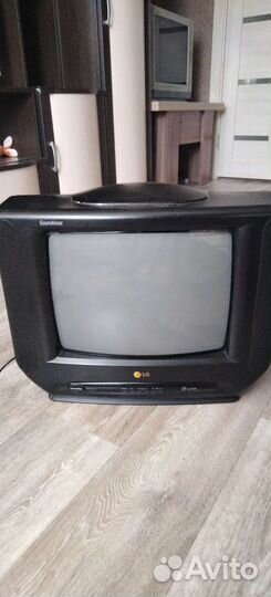 Телевизор LG cf-14d10k