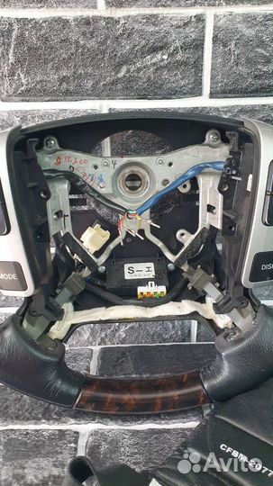 Руль в сборе toyota land cruizer 200 2012-2015