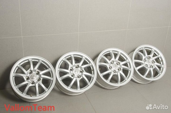 Лот M994283 Оригинальные 16-е диски toyota