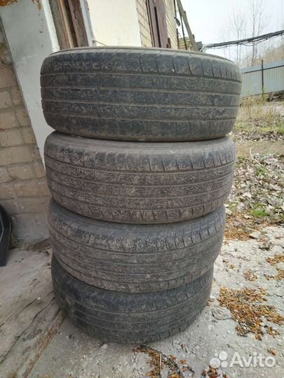 Dunlop SP Sport 2000 205/60 R16