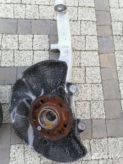 Поворотный кулак левый правый Мерседес MB GLS W166