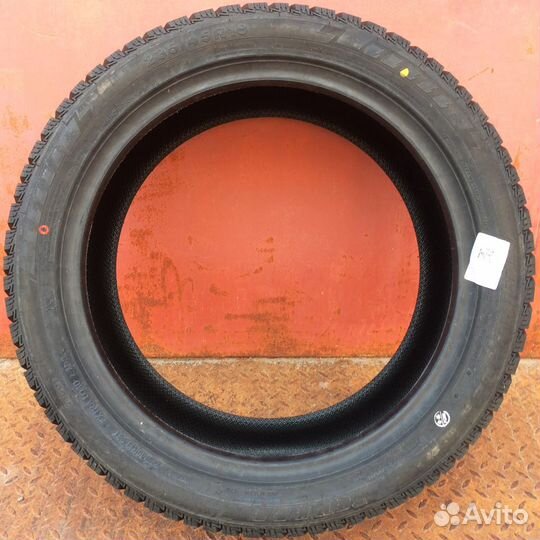 Triangle IcelynX TI501 235/45 R18 98T