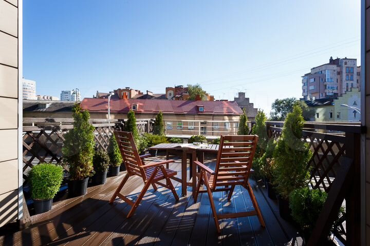 2-к. квартира, 93 м², 3/19 эт.