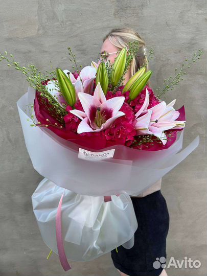 Лилии и гортензии