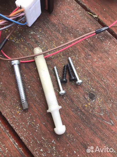 Линза фары Peugeot 407