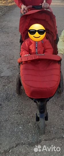 Прогулочная коляска