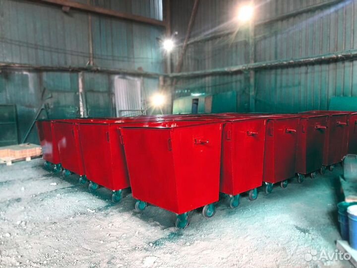 Мусорный контейнер 1100л. Красный