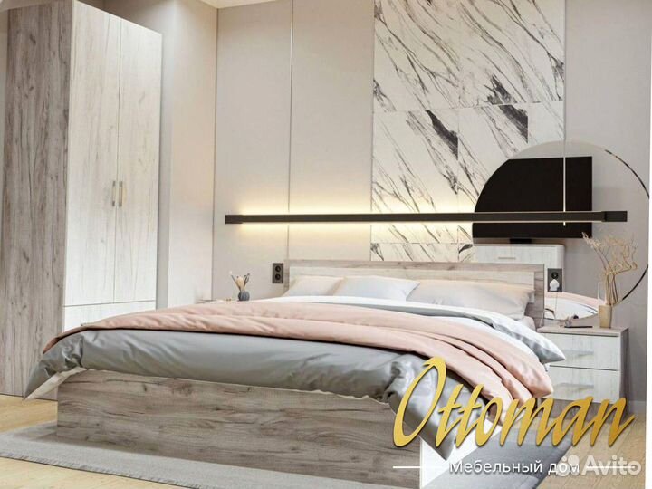 Кровать двуспальная с матрасом и ящиками