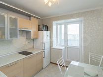 квартира в новостройке с мебелью. шикарная квартира в тюмени. двухкомнатные на вторичке тюмени. квартира 2002 год. этажи тюмень недвижимость квартиры.