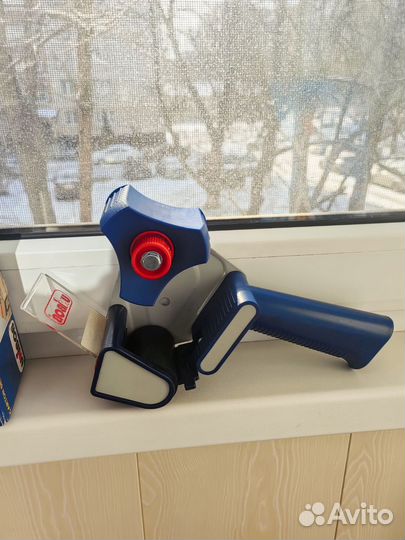 Этикет пистолет и диспенсер для лент новые