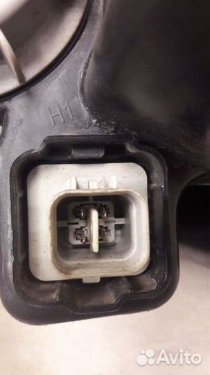 Фара правая Kia Sorento