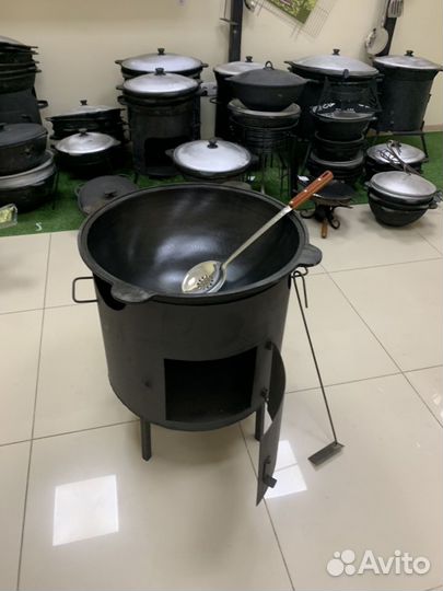 Казан чугунный 22л с печкой