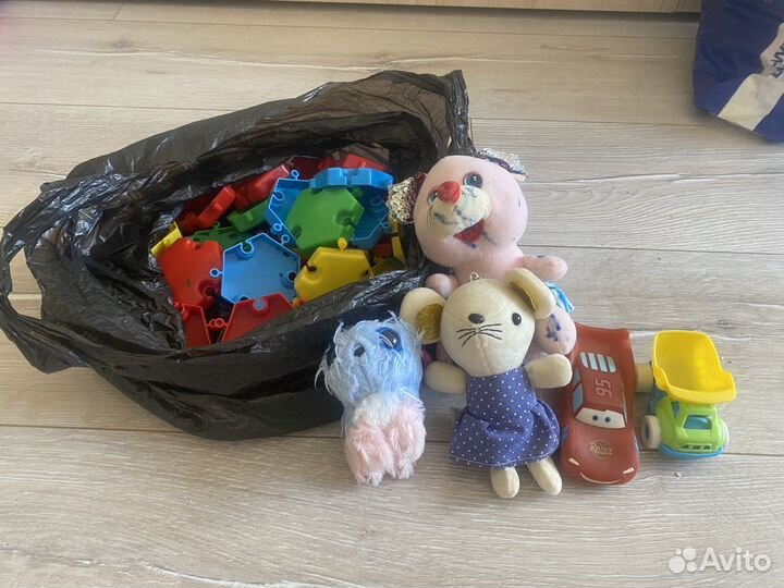 Отдадим вещи нуждающимся