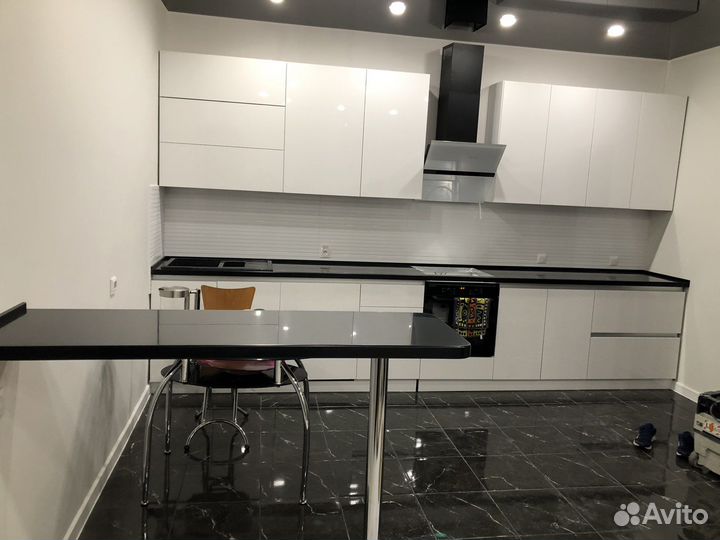 Подоконники, столешницы из искусственного камня