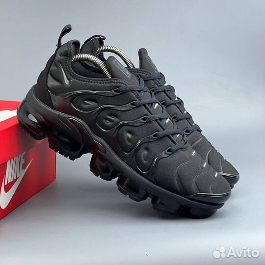 Кроссовки Nike Vapormax Plus