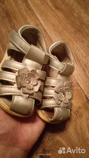 Босоножки для девочки
