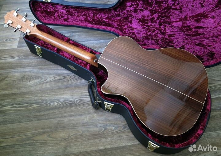 Taylor 814ce V-Class (Made in USA)