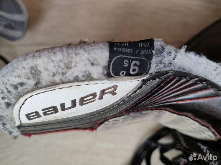 Профессиональные хоккейные коньки