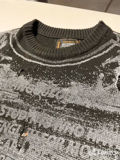 Свитер Off Street