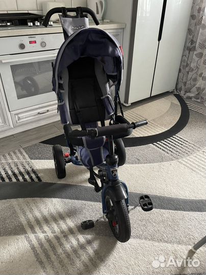 Детский велосипед с ручкой