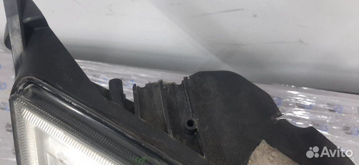 Фара передняя правая Ford Fusion хэтчбек 1.6L 2002