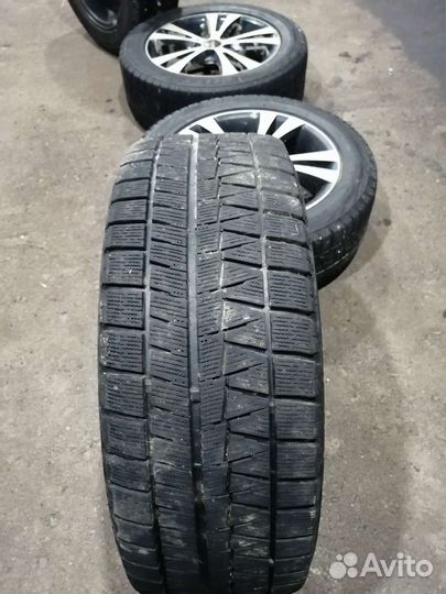 Bridgestone Blizzak Revo GZ 205/55 R16
