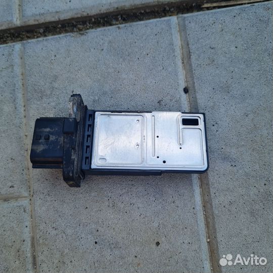 Датчик расхода воздуха NissanPathfinder R52