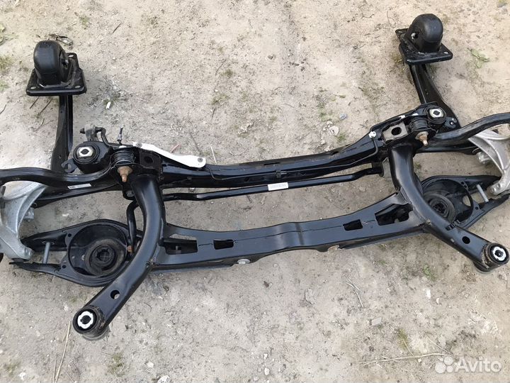 Задний подрамник 3Q0505235AA (балка) Passat B8