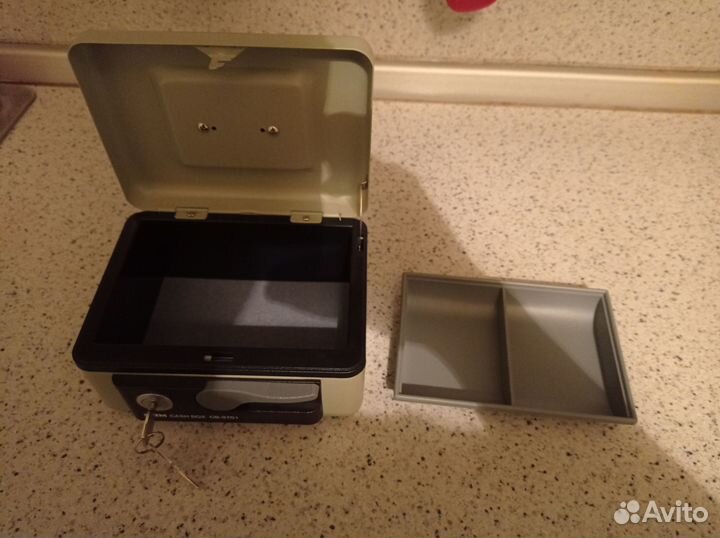 Кешбокс для денег