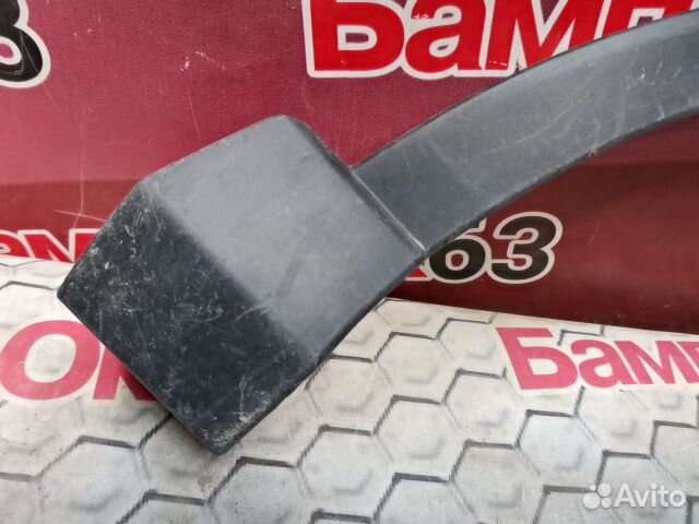 Накладка крыла передний правый Toyota RAV4