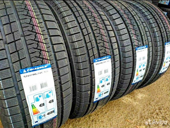 Triangle Trin PL02 255/35 R20 97W