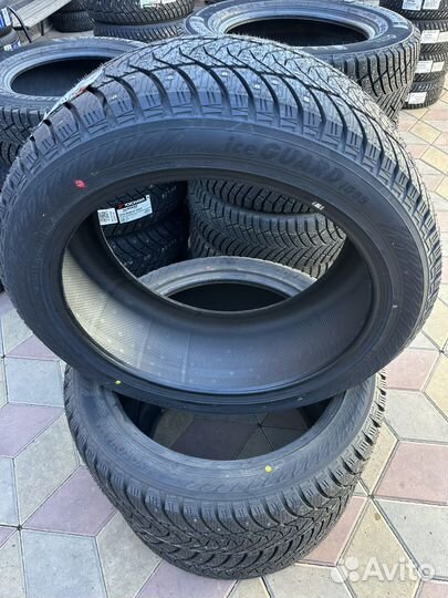 Yokohama IceGuard Stud IG65 285/45 R22 111T