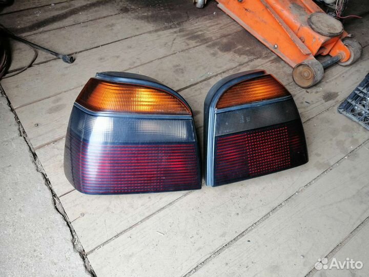 Задние фонари Volkswagen Golf 3 Hella Black