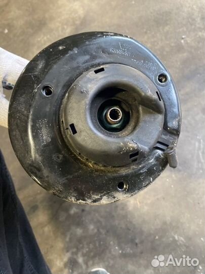 Стойка амортизатора (Пневмоподвеска) Audi Q7 4M