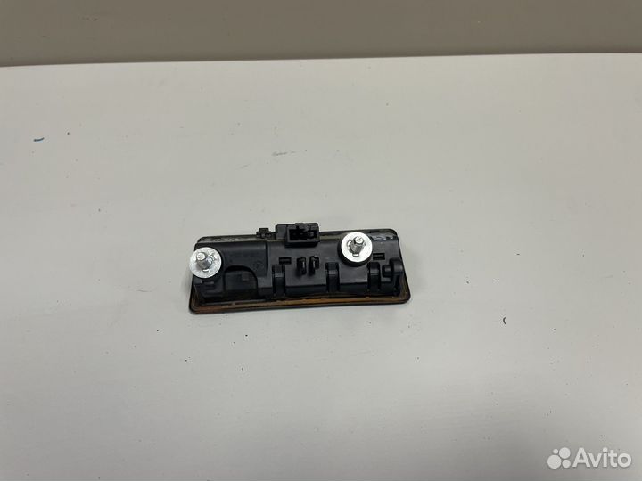 Кнопка открывания багажника Ауди Ку5