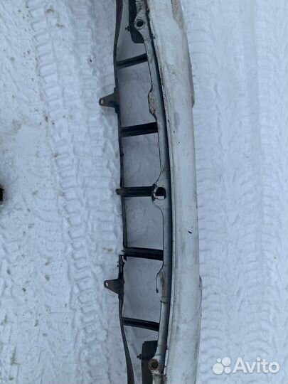 Бампер передний Toyota Carina E AT190L 1997