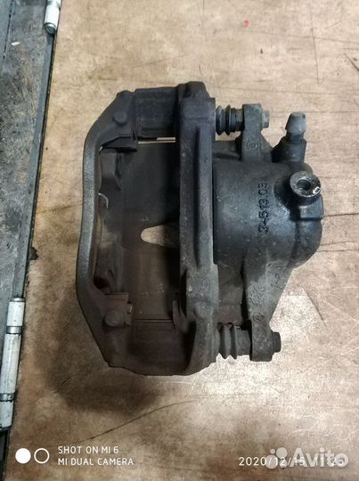 Суппорт тормозной передний правый Мерседес W211