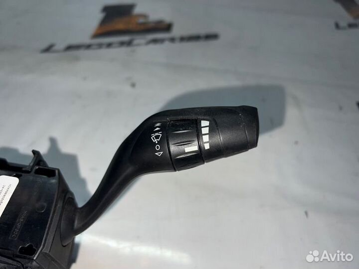 Гитара Ford Focus D4204T 2012