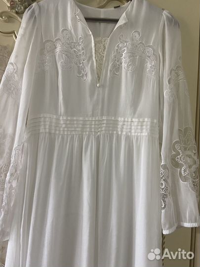 Платье белое
