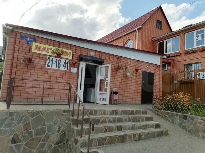 Дом 374 м² на участке 1 сот.