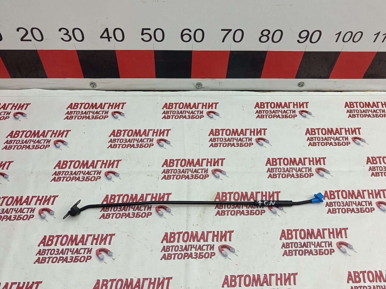 Упор капота Hyundai Elantra 7 CN