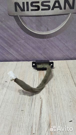 Кнопка многофункциональная Nissan teana J32