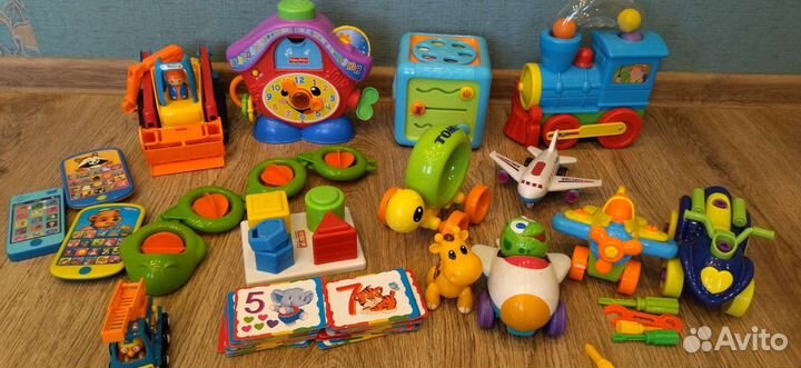 Фирменные игрушки Fisher price, baby go, tomy