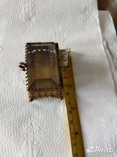 Миниатюрная антикварная шкатулочка