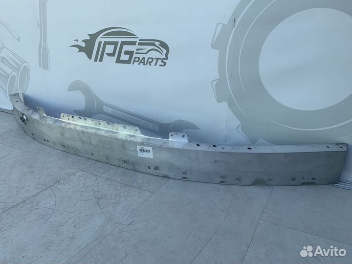 Усилитель бампера Mercedes W213 A2136201700